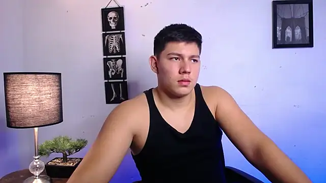 Snapshot of JamesCr_ chatting on November 2025 12:11:02 AM JamesCr online show from November 2025 12:11:02 AM