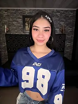 Snapshot of TayylorSexx chatting on June 2026 04:10:01 AM TayylorSexx online show from June 2026 04:10:01 AM