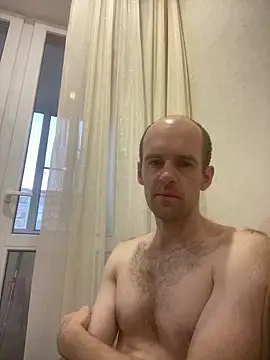 LynnAhNight online show from September 2025 03:08:01 AM