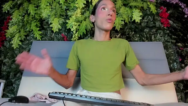 cassidy blossom online show from October 2025 07:14:01 PM