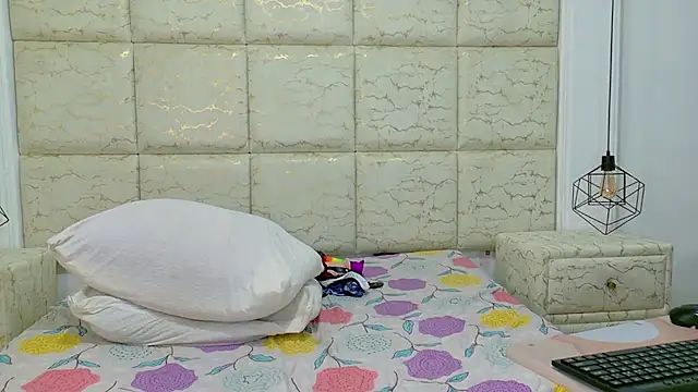 ThaliaANDNicholas online show from February 2025 02:04:01 AM