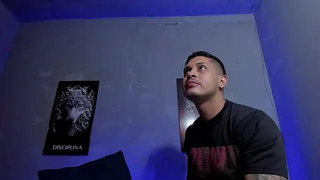 Snapshot of JohanSmith chatting on February 2026 03:13:01 AM JohanSmith online show from February 2026 03:13:01 AM