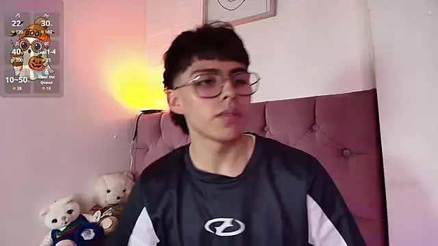 PepperTwink online show from November 2025 05:01:02 PM