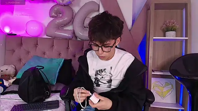 PepperTwink online show from January 2026 04:43:02 PM