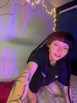 Snapshot of mavimist__ chatting on October 2025 01:13:01 AM mavimist online show from October 2025 01:13:01 AM