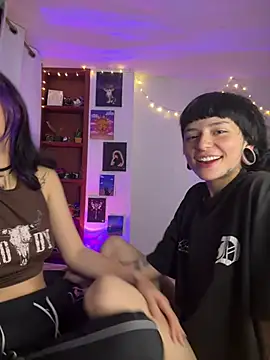 Snapshot of mavimist__ chatting on March 2026 02:37:01 AM mavimist online show from March 2026 02:37:01 AM