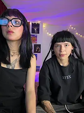 Snapshot of mavimist__ chatting on March 2026 01:54:02 AM mavimist online show from March 2026 01:54:02 AM