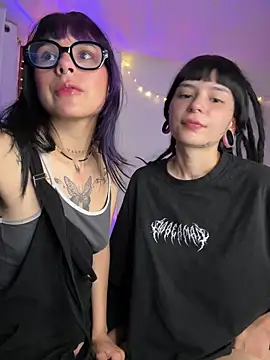 Snapshot of mavimist__ chatting on March 2026 01:10:02 AM mavimist online show from March 2026 01:10:02 AM