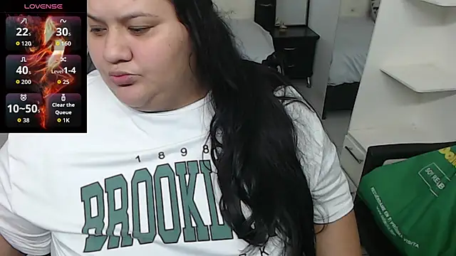 Aaliyah11 online show from October 2025 02:01:02 AM