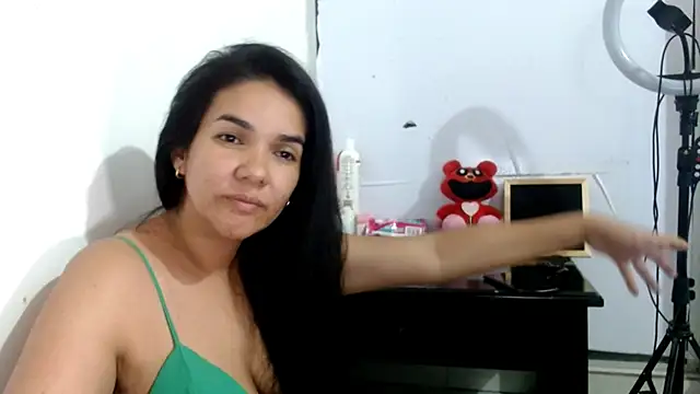 Snapshot of tezza_smith chatting on February 2025 03:55:02 AM tezza smith online show from February 2025 03:55:02 AM