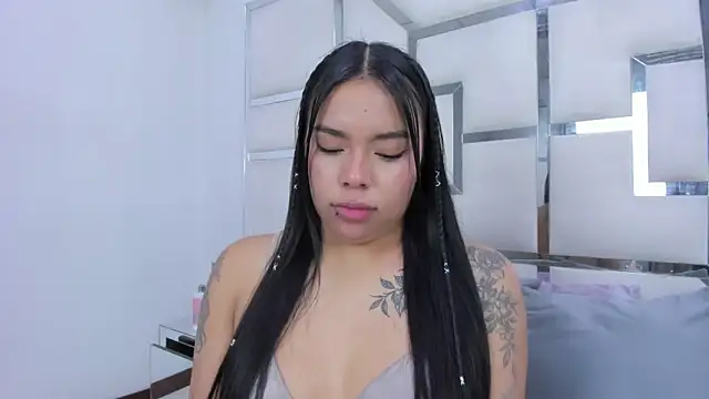 ZoeWan69 online show from April 2026 03:23:01 AM