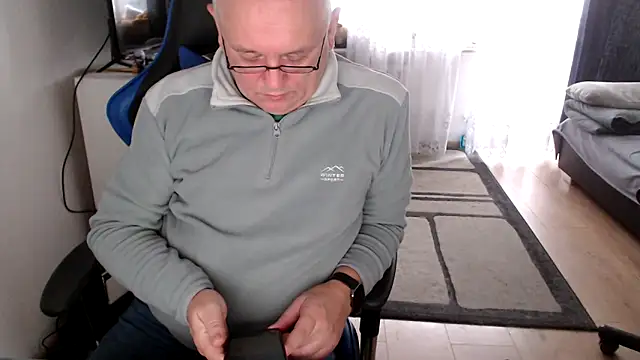 Snapshot of ruplumber chatting on October 2025 09:33:01 AM ruplumber online show from October 2025 09:33:01 AM