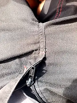 Dam70 online show from September 2025 10:48:02 AM