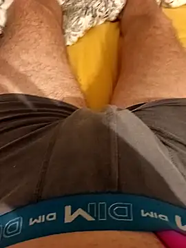 Dam70 online show from October 2025 08:28:02 PM