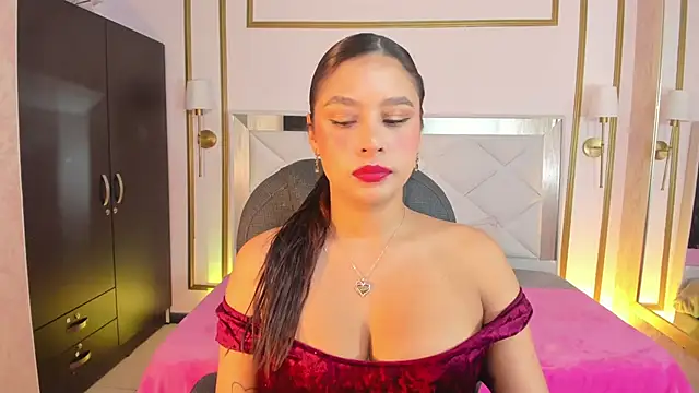 victoria  Smith online show from November 2025 12:15:02 PM