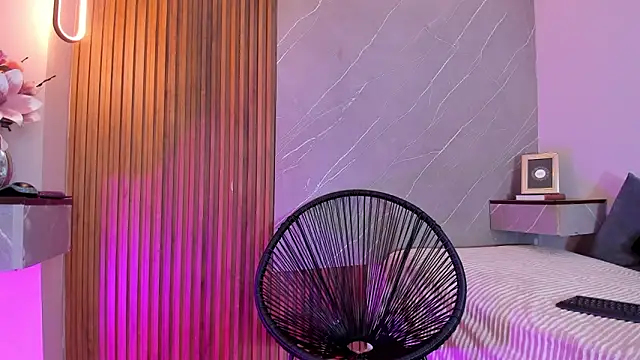 ariana jhonson1 online show from February 2025 04:03:02 PM