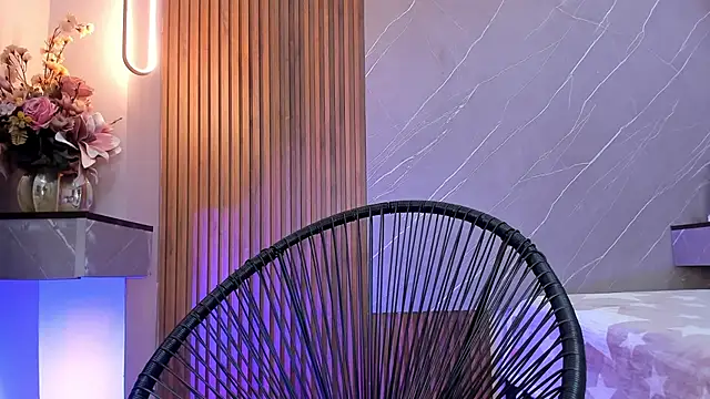 ariana jhonson1 online show from March 2025 12:32:02 PM