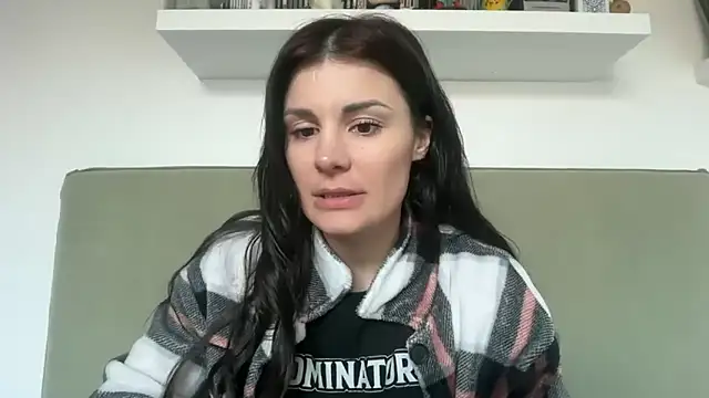 Snapshot of Petitecookie chatting on April 2026 05:21:01 PM Petitecookie online show from April 2026 05:21:01 PM