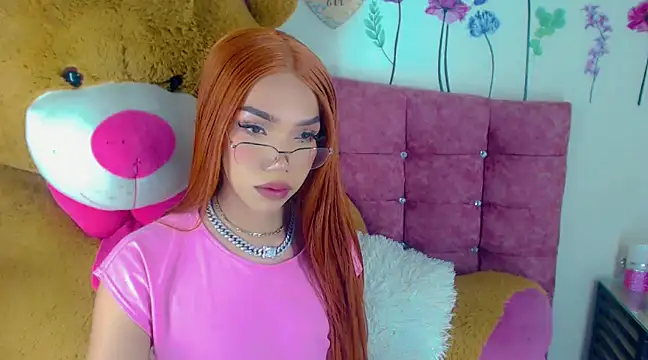 Snapshot of Khloe_Leal chatting on February 2025 12:08:02 AM Khloe Leal online show from February 2025 12:08:02 AM