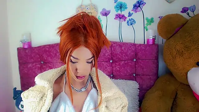 Snapshot of Khloe_Leal chatting on March 2025 12:25:02 AM Khloe Leal online show from March 2025 12:25:02 AM