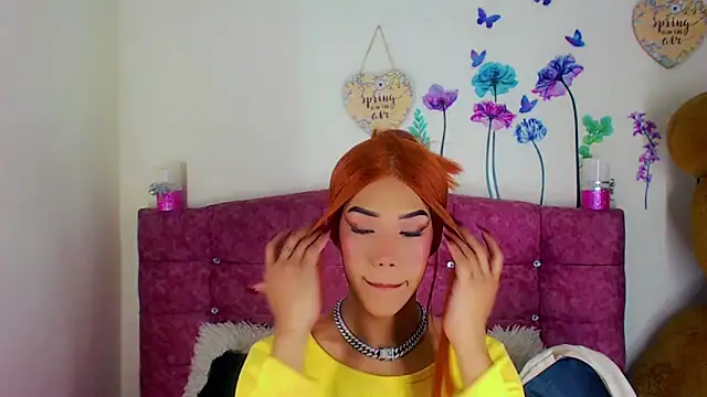 Snapshot of Khloe_Leal chatting on March 2025 09:58:01 PM Khloe Leal online show from March 2025 09:58:01 PM