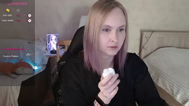 Agatha Mott online show from October 2025 05:17:02 AM