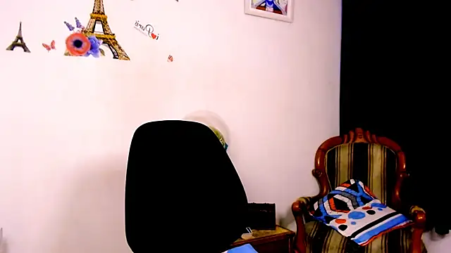 Snapshot of NovaNyx11 chatting on February 2025 11:09:01 PM NovaNyx11 online show from February 2025 11:09:01 PM