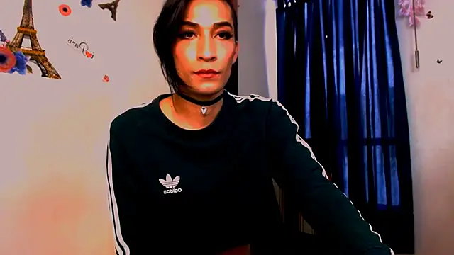 Snapshot of NovaNyx11 chatting on February 2025 10:39:02 PM NovaNyx11 online show from February 2025 10:39:02 PM