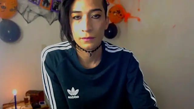 Snapshot of NovaNyx11 chatting on October 2025 03:33:02 PM NovaNyx11 online show from October 2025 03:33:02 PM