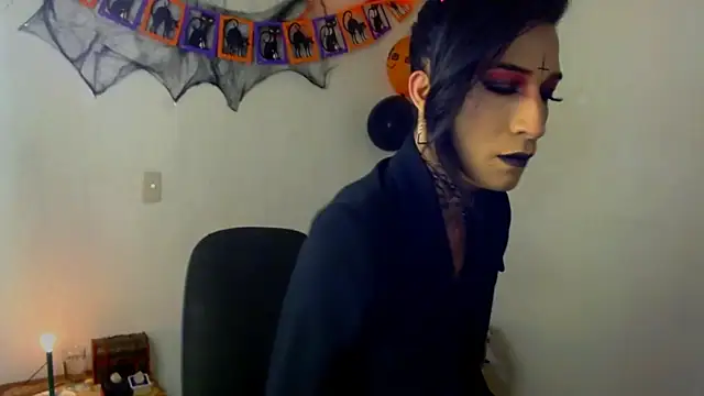 Snapshot of NovaNyx11 chatting on October 2025 09:50:02 PM NovaNyx11 online show from October 2025 09:50:02 PM