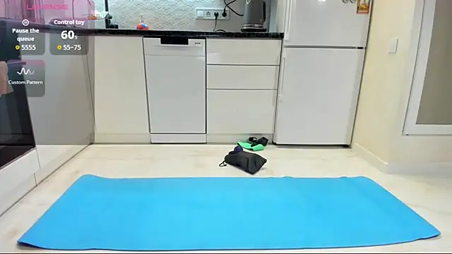 Snapshot of Katya_yoga chatting on October 2025 04:24:02 AM Katya yoga online show from October 2025 04:24:02 AM