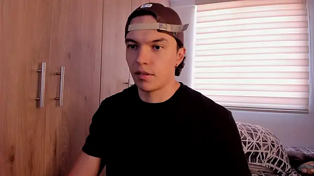 Mastrangelo xxx online show from November 2025 07:57:01 PM