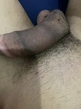 Snapshot of danielpg25 chatting on February 2025 02:43:02 PM danielpg25 online show from February 2025 02:43:02 PM