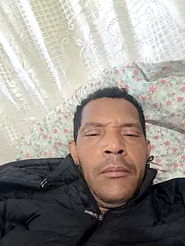 Snapshot of Renato571 chatting on September 2025 10:48:02 AM Renato571 online show from September 2025 10:48:02 AM