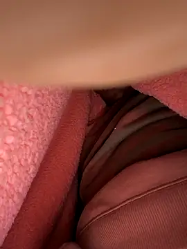 Snapshot of Renato571 chatting on September 2025 09:35:02 AM Renato571 online show from September 2025 09:35:02 AM