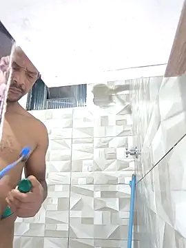 Snapshot of Renato571 chatting on September 2025 02:38:02 AM Renato571 online show from September 2025 02:38:02 AM