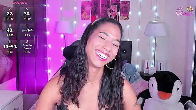 Snapshot of Alissemasiel chatting on March 2026 02:17:01 PM Alissemasiel online show from March 2026 02:17:01 PM