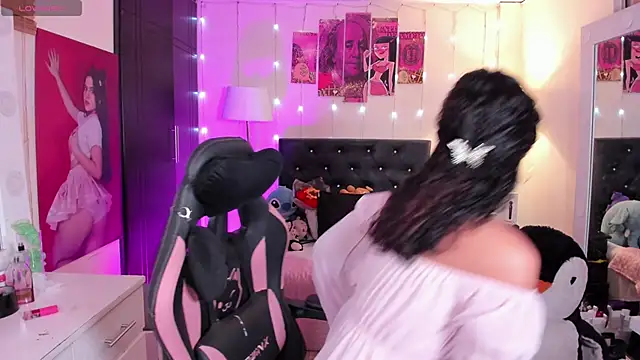 Snapshot of Alissemasiel chatting on April 2026 04:48:02 PM Alissemasiel online show from April 2026 04:48:02 PM