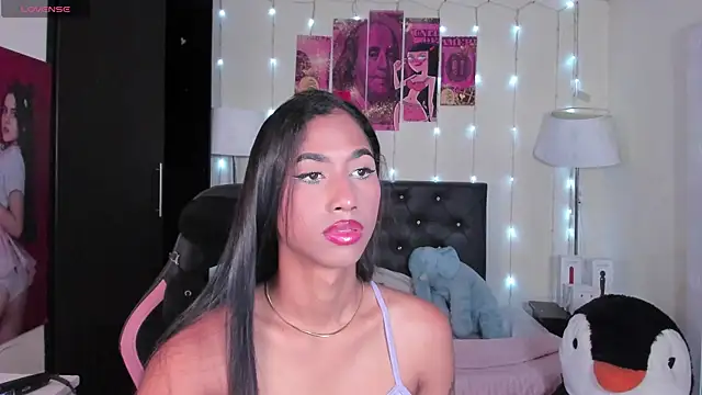 Snapshot of Alissemasiel chatting on April 2026 02:22:02 PM Alissemasiel online show from April 2026 02:22:02 PM