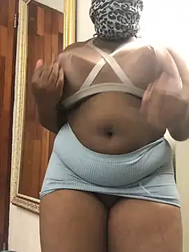 Snapshot of servingBigTitis chatting on March 2025 06:15:02 AM servingBigTitis online show from March 2025 06:15:02 AM