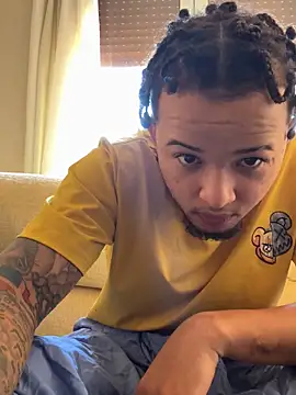 Snapshot of yeiyei_oficial chatting on October 2025 01:11:01 PM yeiyei oficial online show from October 2025 01:11:01 PM