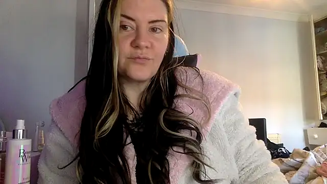 Snapshot of AureliaXOX chatting on February 2025 10:30:01 AM AureliaXOX online show from February 2025 10:30:01 AM