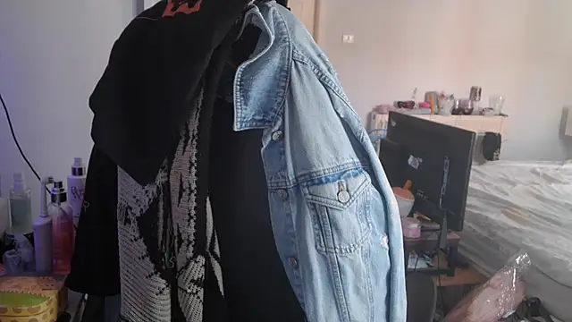 Snapshot of AureliaXOX chatting on September 2025 08:28:02 AM AureliaXOX online show from September 2025 08:28:02 AM