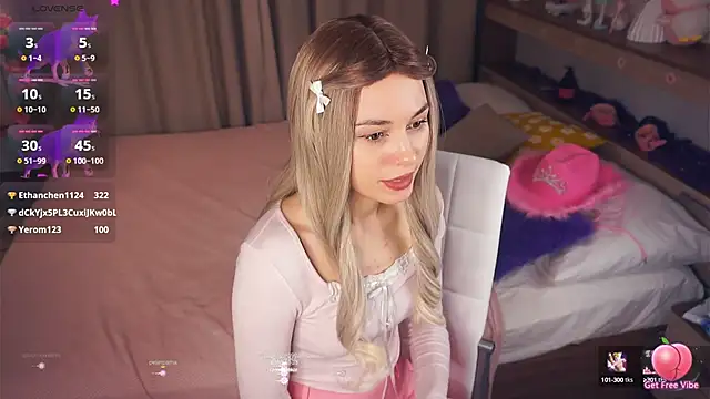 Snapshot of EleneBrach chatting on February 2025 12:21:02 PM EleneBrach online show from February 2025 12:21:02 PM