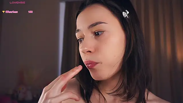 Snapshot of EleneBrach chatting on March 2025 08:57:01 AM EleneBrach online show from March 2025 08:57:01 AM