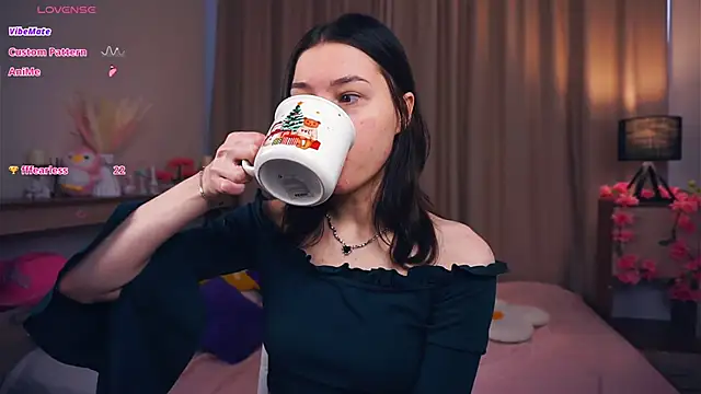 Snapshot of EleneBrach chatting on March 2025 06:19:02 AM EleneBrach online show from March 2025 06:19:02 AM