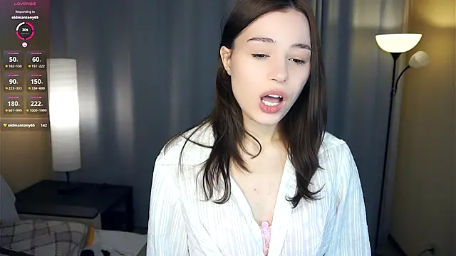 Snapshot of EleneBrach chatting on December 2025 06:41:01 AM EleneBrach online show from December 2025 06:41:01 AM