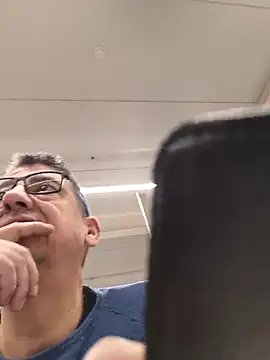 Fafas26 online show from December 2025 07:58:01 AM