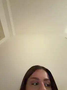 Snapshot of mrsbellanova chatting on June 2026 11:27:02 PM mrsbellanova online show from June 2026 11:27:02 PM