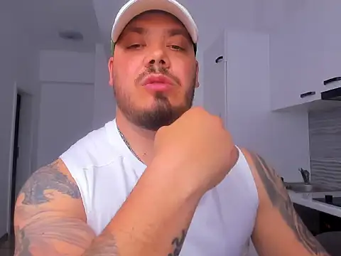 Snapshot of ZackMasterss chatting on April 2026 08:55:02 PM ZackMasterss online show from April 2026 08:55:02 PM